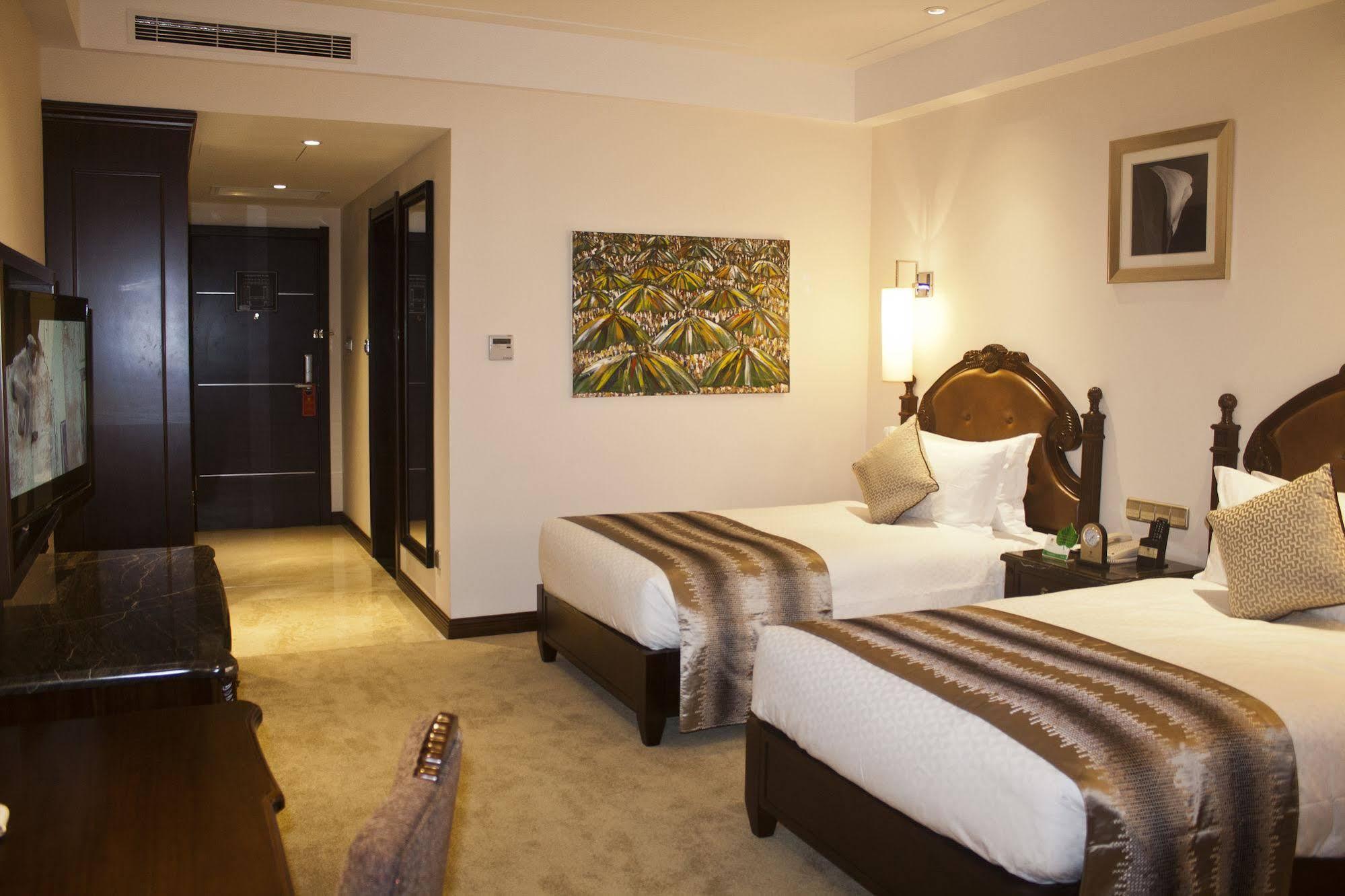 Tang Palace Hotel أكرا المظهر الخارجي الصورة