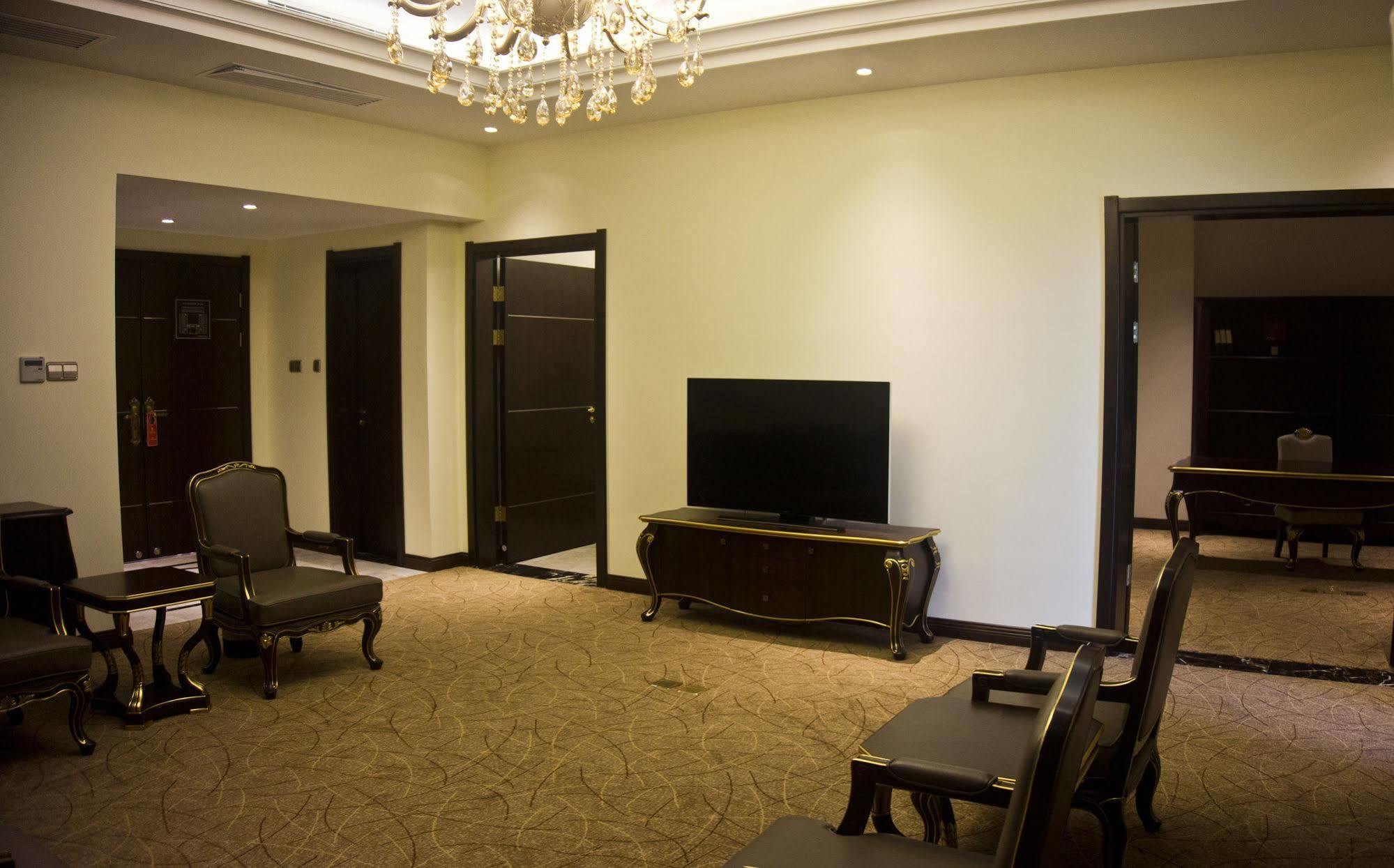 Tang Palace Hotel أكرا المظهر الخارجي الصورة